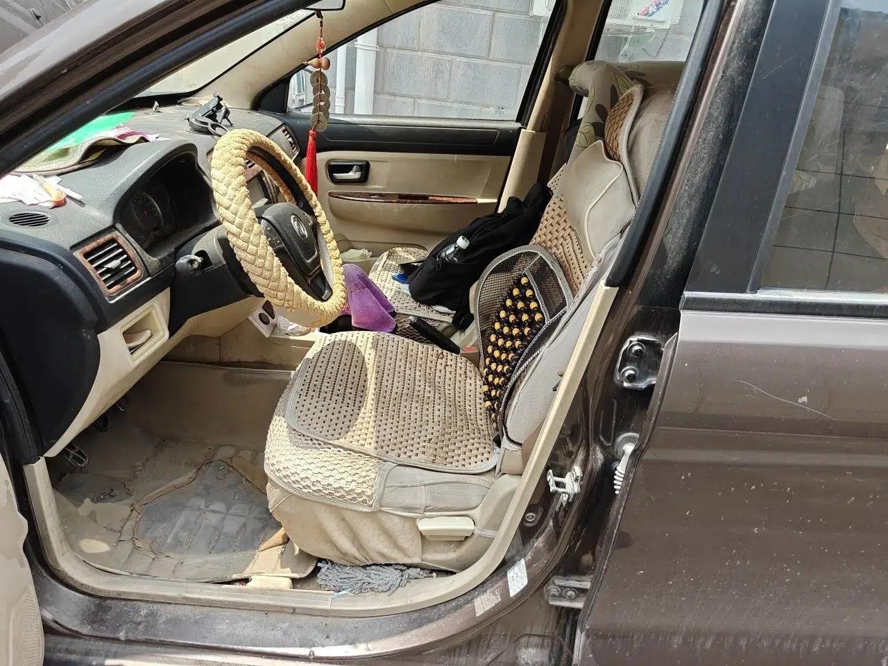 Dongfeng Fengon 330 2014 1.5L Manual Comfort Version DK15-02 — миниатюра 16