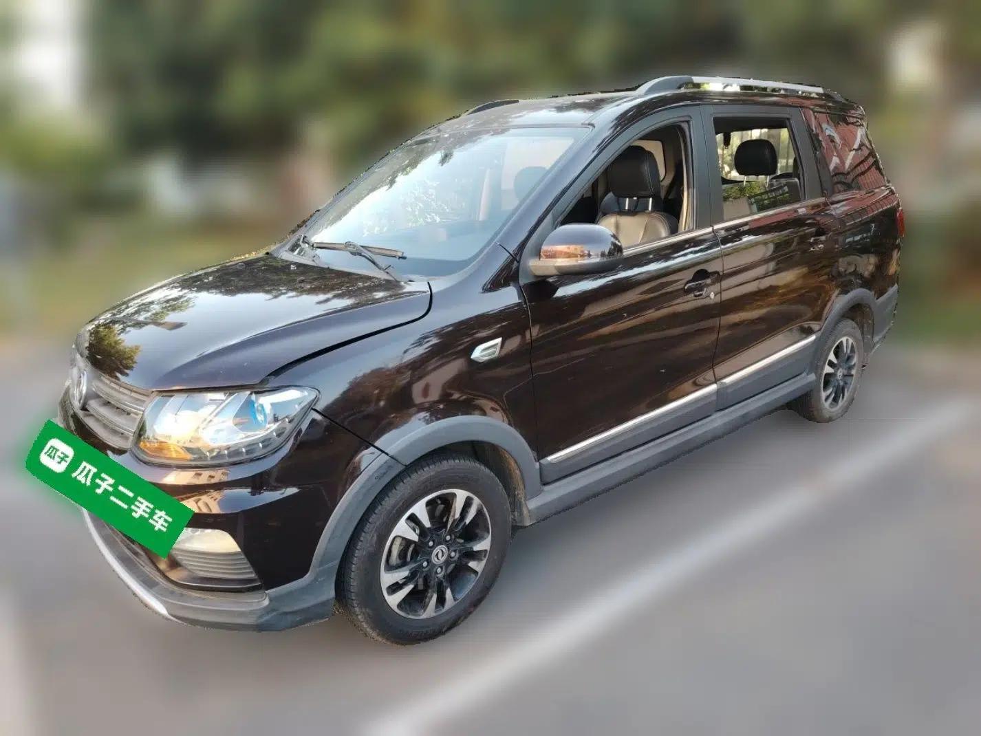 Dongfeng Fengon 370 2018 S370 1.5L CVT Luxury 7-Seater — миниатюра 1