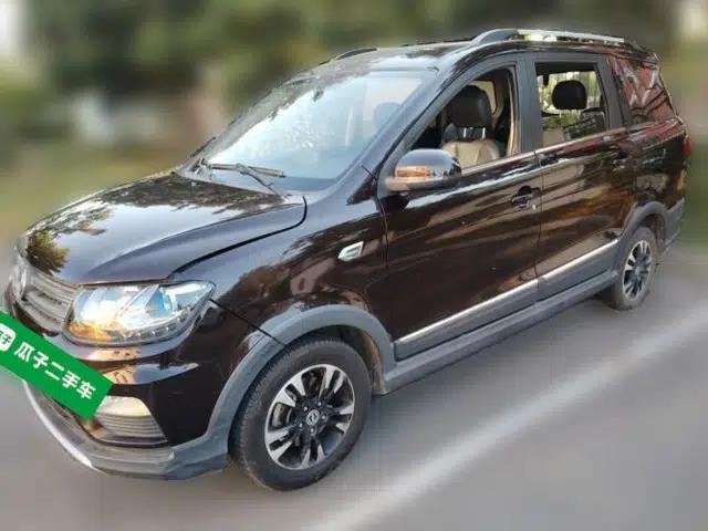 Dongfeng Fengon 370 2018 S370 1.5L CVT Luxury 7-Seater