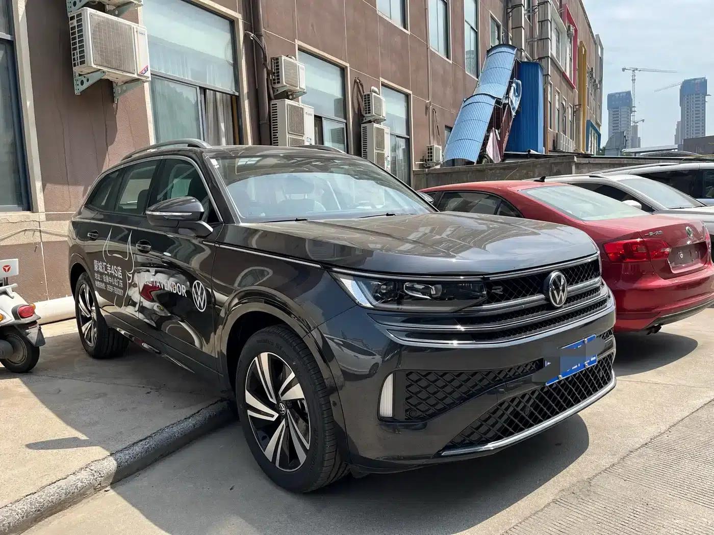 2024 Range Rover 380TSI AWD R-Line Cruiser - Special Edition — миниатюра 3