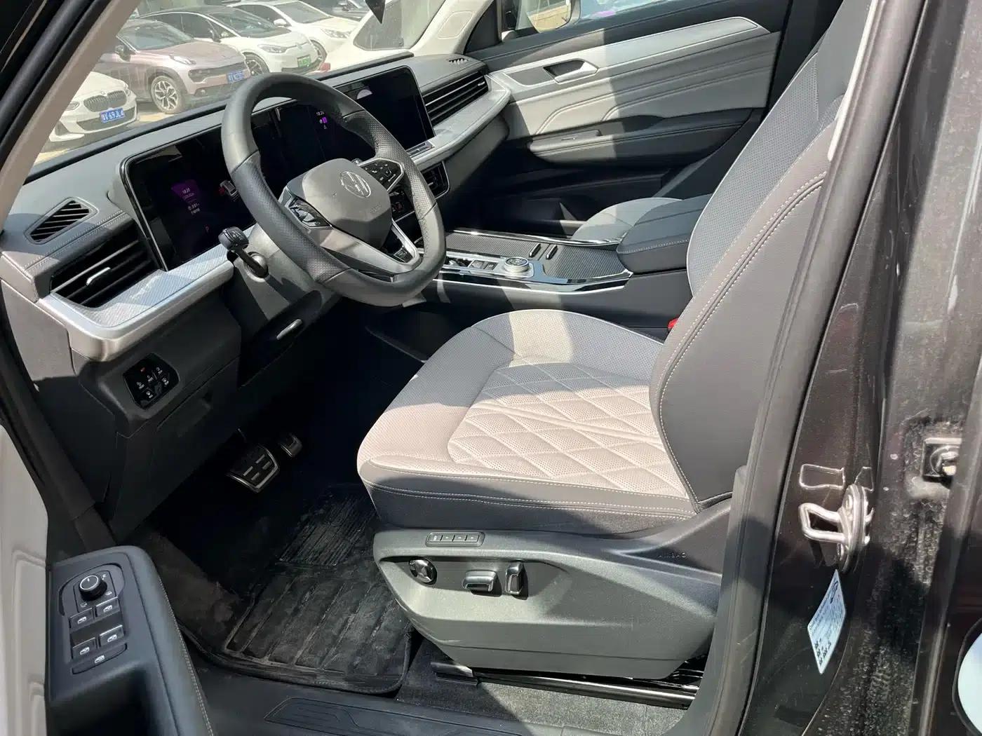 2024 Range Rover 380TSI AWD R-Line Cruiser - Special Edition — миниатюра 9
