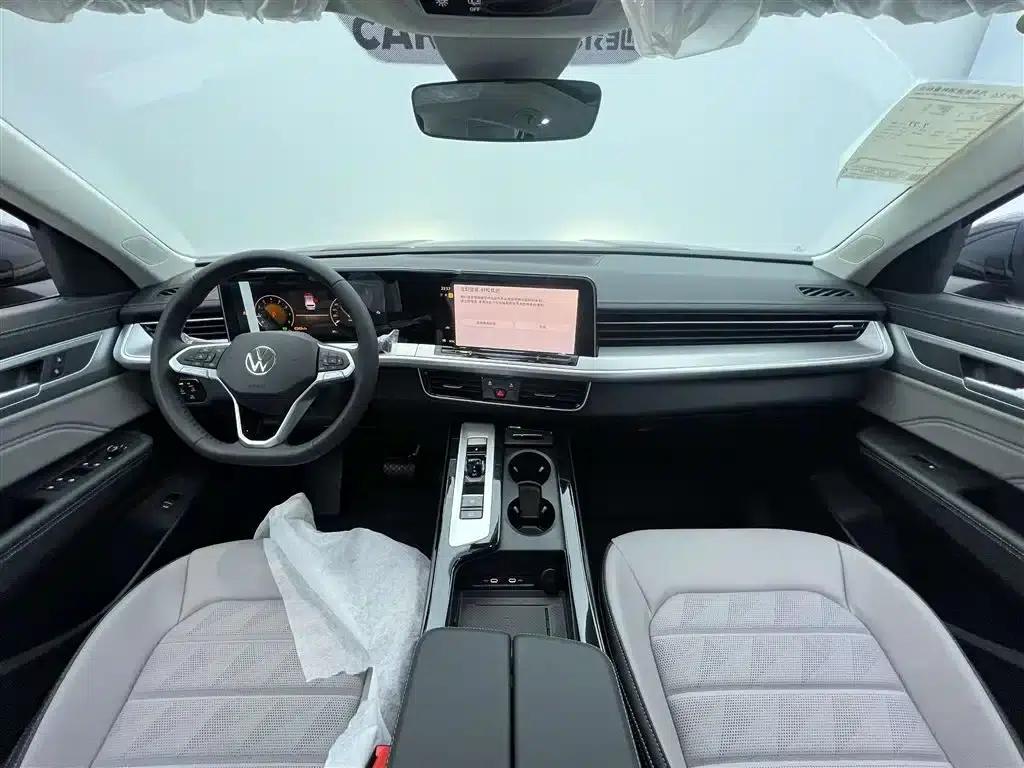 2025 Range Rover 330TSI Luxury Cruiser (Popular Edition) — миниатюра 13