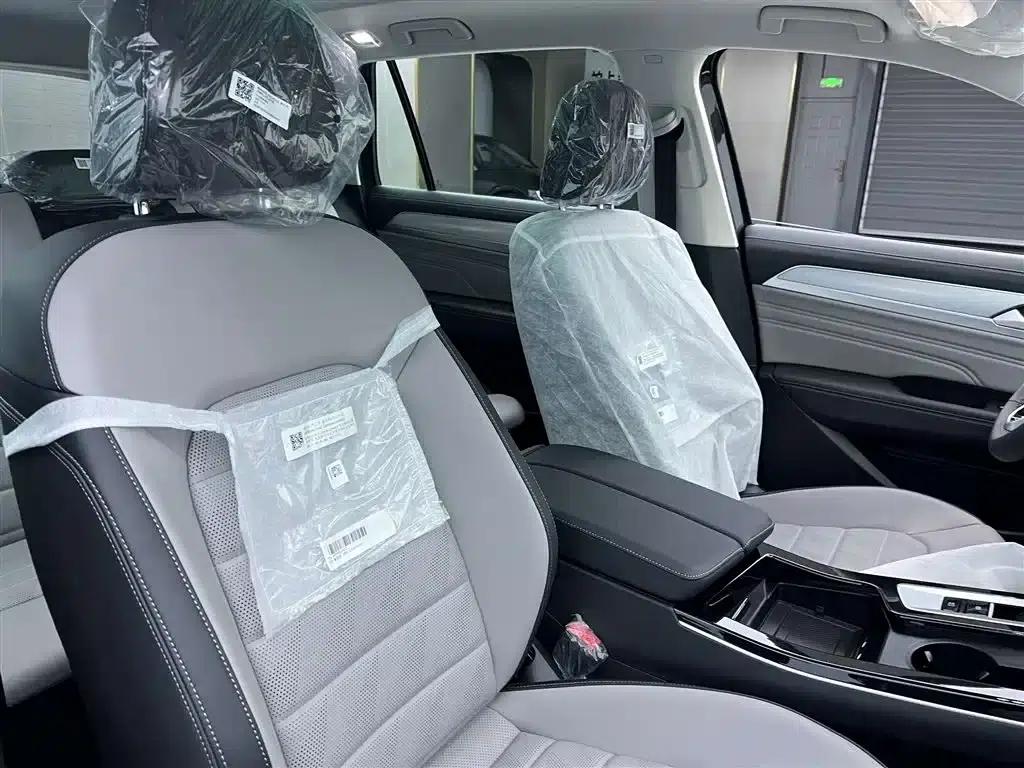 2025 Range Rover 330TSI Luxury Cruiser (Popular Edition) — миниатюра 24