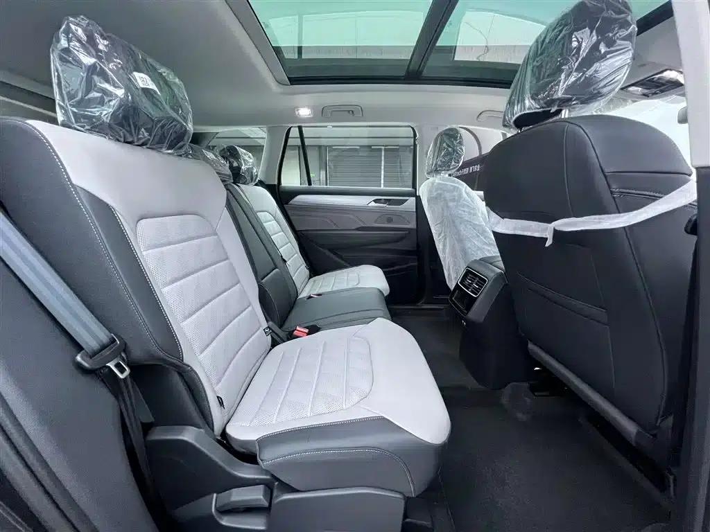 2025 Range Rover 330TSI Luxury Cruiser (Popular Edition) — миниатюра 27