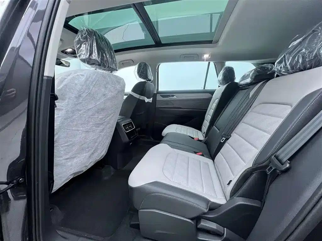 2025 Range Rover 330TSI Luxury Cruiser (Popular Edition) — миниатюра 28