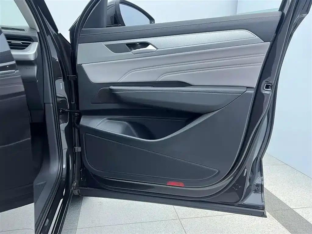 2025 Range Rover 330TSI Luxury Cruiser (Popular Edition) — миниатюра 29