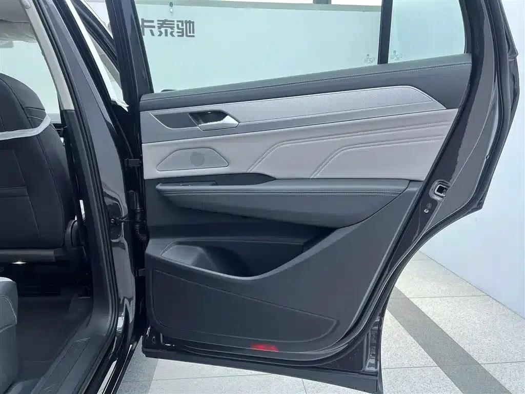 2025 Range Rover 330TSI Luxury Cruiser (Popular Edition) — миниатюра 31