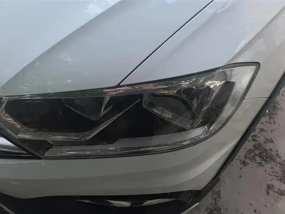 C-TREK 2017 230TSI DSG Luxury — миниатюра 5