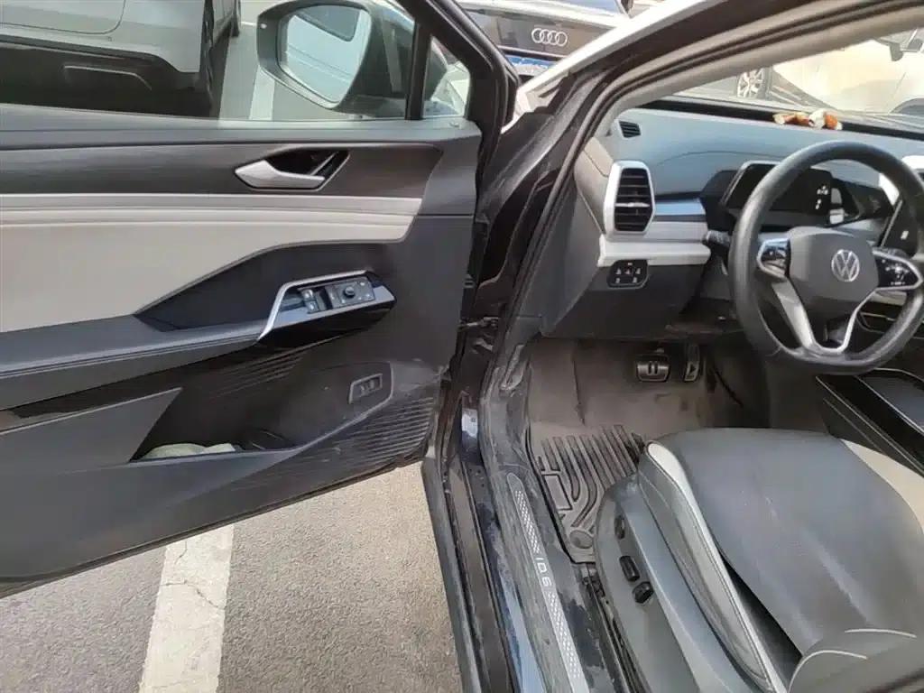 ID.6 CROZZ 2022 Standard Range PURE Edition — миниатюра 14