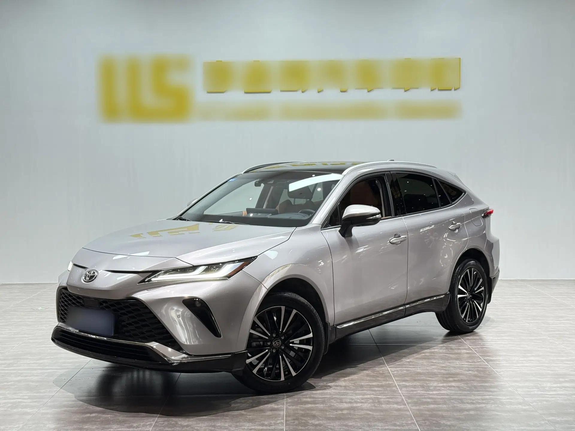 Toyota Venza 2022 2.0L CVT Four-Wheel Drive Supreme Edition — миниатюра 3