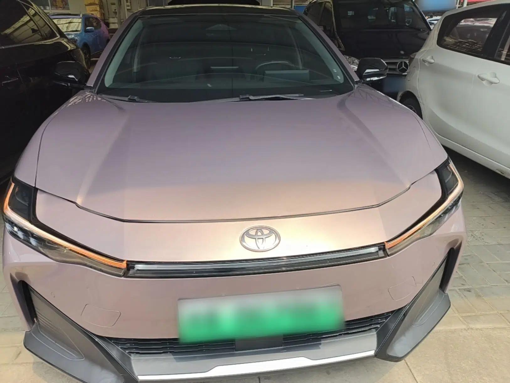 Toyota bZ3 2023 616 km Long-Range Premium — миниатюра 2