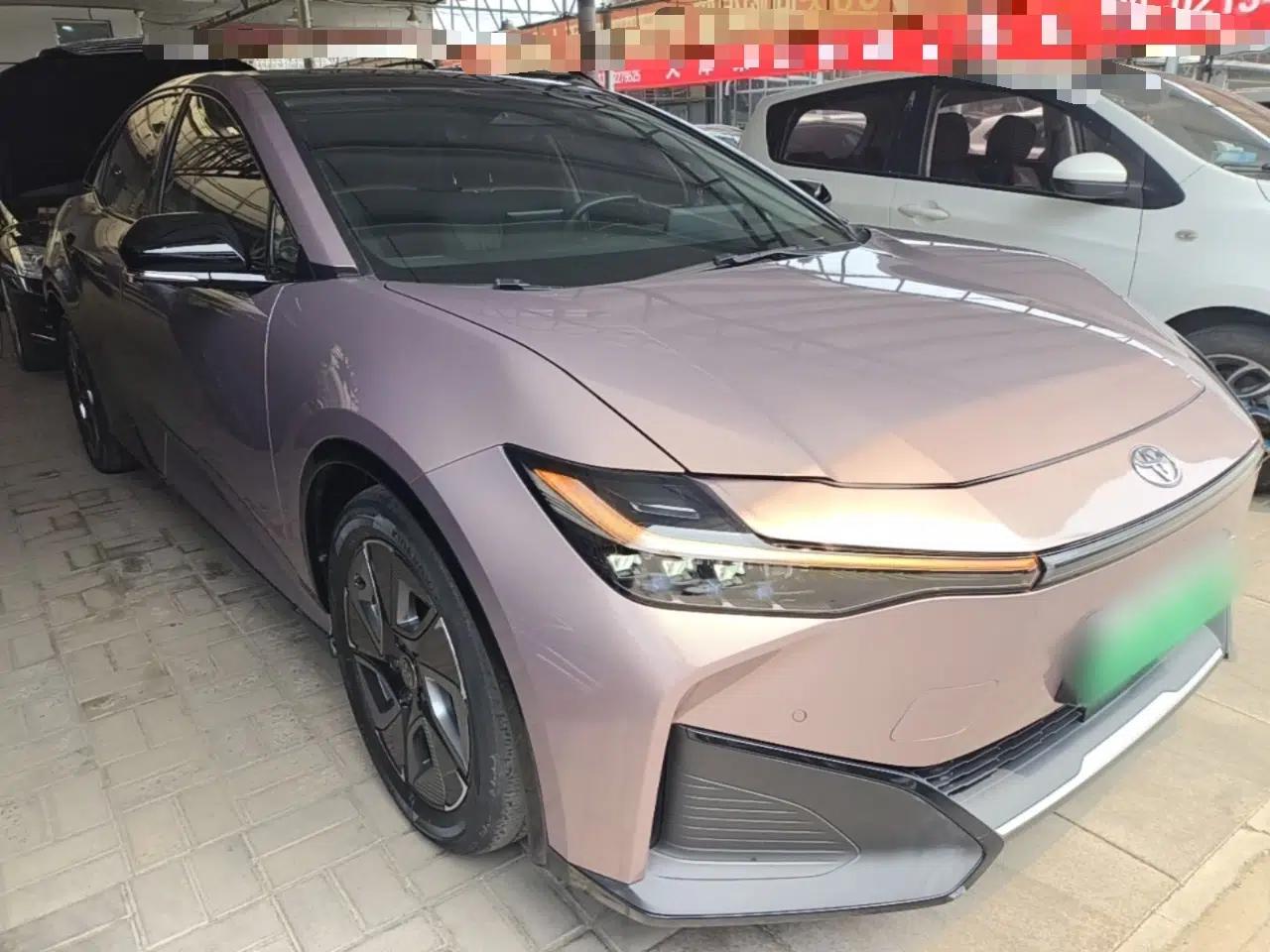 Toyota bZ3 2023 616 km Long-Range Premium — миниатюра 3
