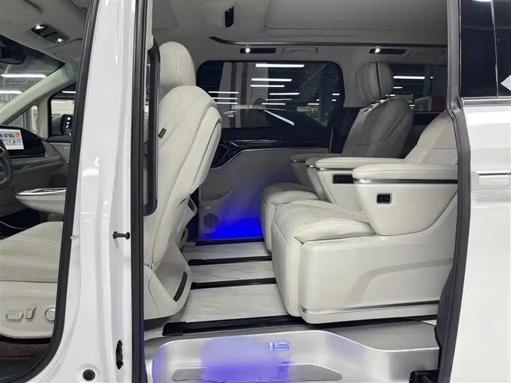 Everyone 9 2024 Facelift Super Hybrid Long Range Forest Edition 7-Seat — миниатюра 16