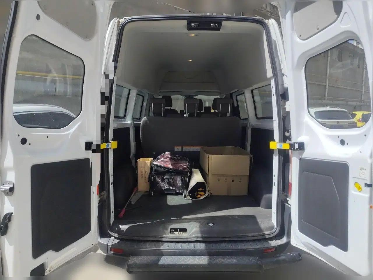 Ford Transit 2017 2.0T Gasoline Multi-Purpose Commercial Vehicle Mid-Drive Mid-Roof China V Standard — миниатюра 16