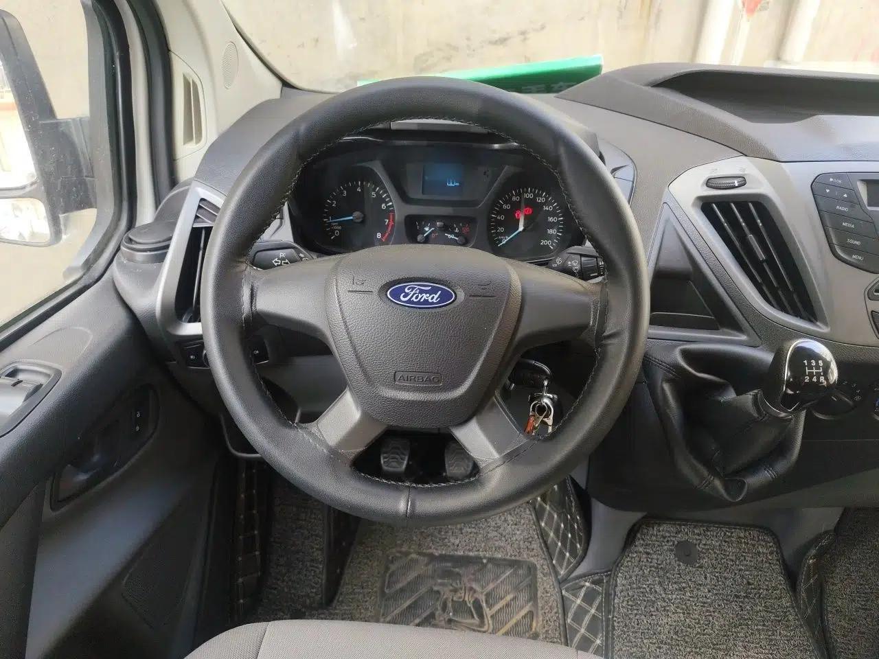 Ford Transit 2017 2.0T Gasoline Multi-Purpose Commercial Vehicle Mid-Drive Mid-Roof China V Standard — миниатюра 9