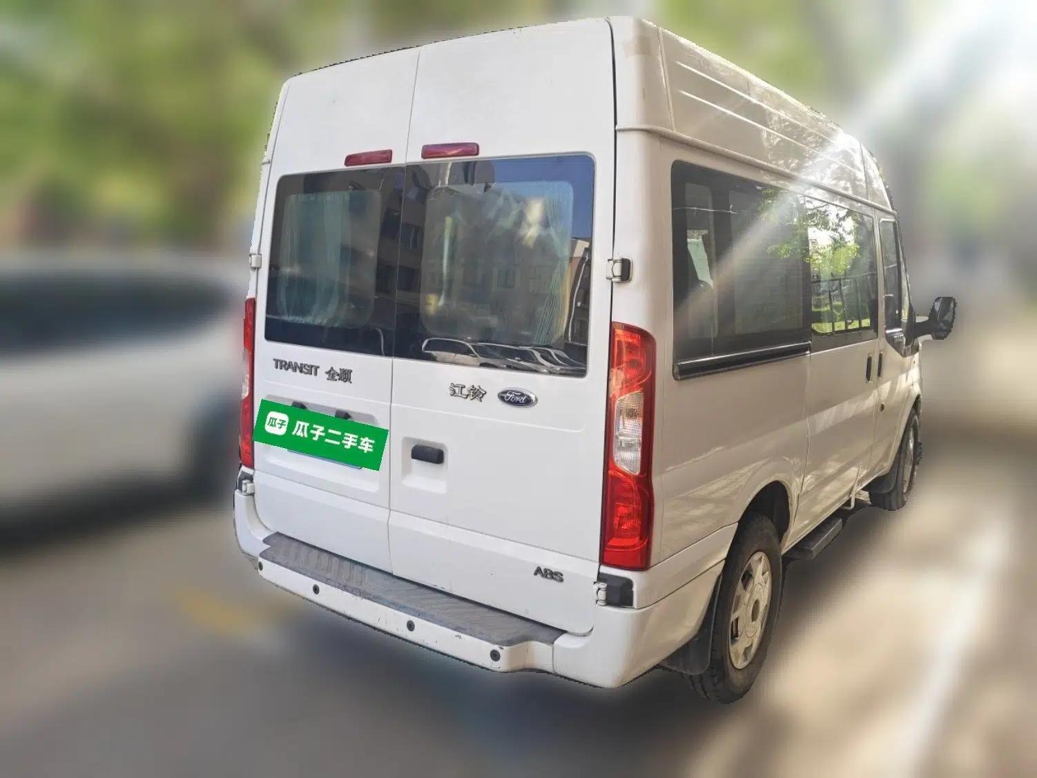 Ford Transit Custom 2013 2.4T Diesel Economical Logistics Vehicle Short Wheelbase Mid-Roof China III Standard — миниатюра 6