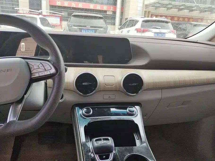 Fengxing Yacht 2022 1.5T DCT Moonlit Edition — миниатюра 13