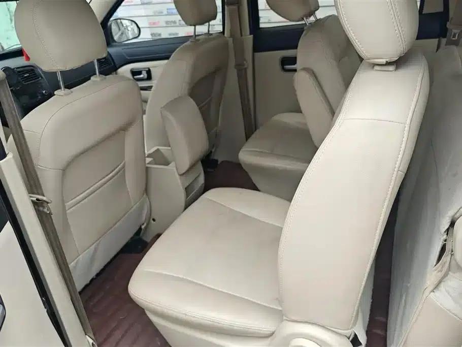 Fengguang 370 2016 Model 1.5L Manual Deluxe SFG15-02 7-Seater — миниатюра 11