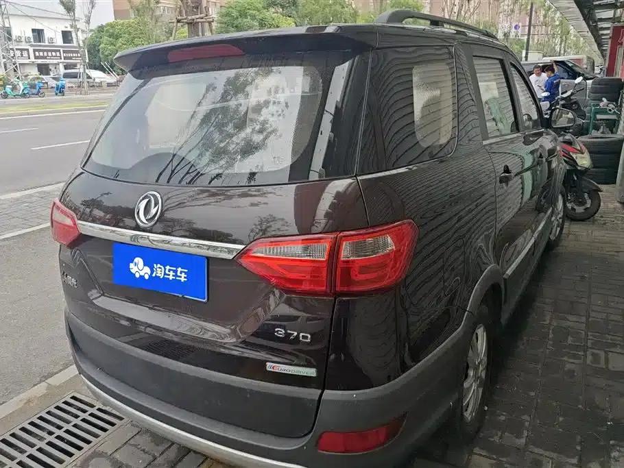 Fengguang 370 2016 Model 1.5L Manual Deluxe SFG15-02 7-Seater — миниатюра 3