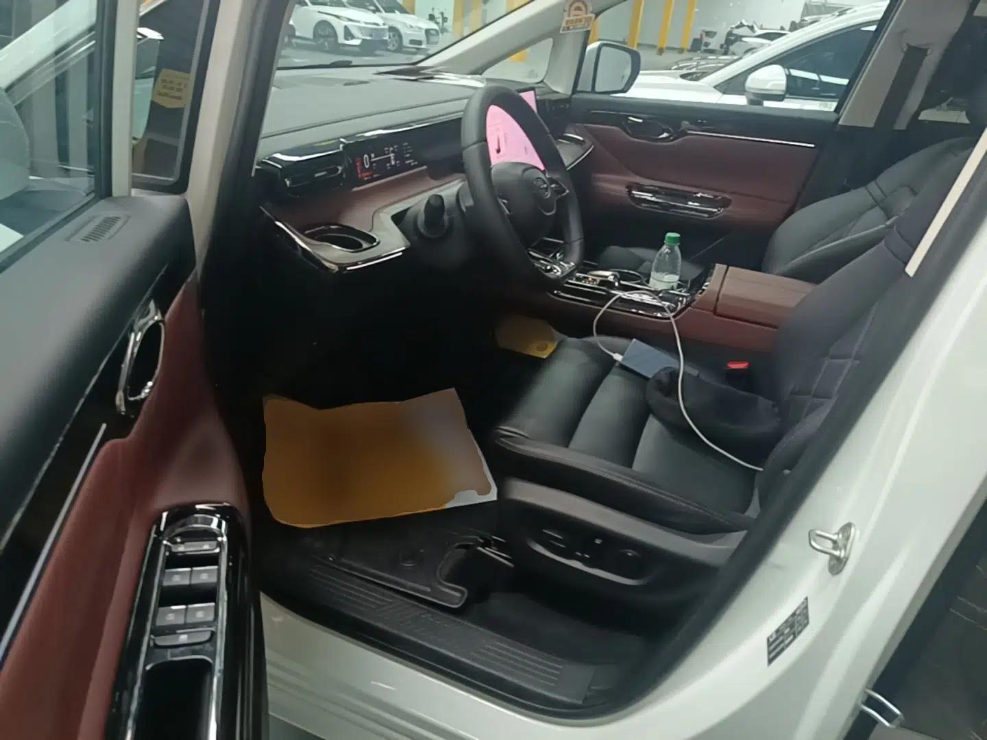 GAC Trumpchi E8 New Energy 2024 150km MAX+ — миниатюра 18