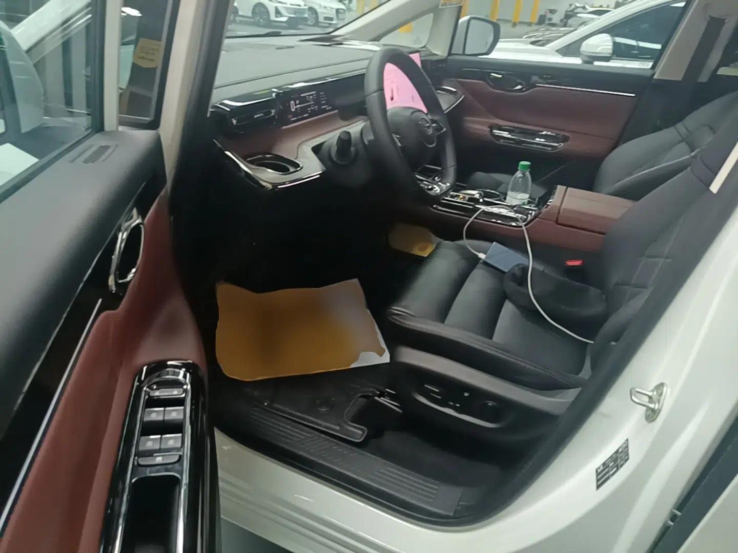 GAC Trumpchi E8 New Energy 2024 150km MAX+ — миниатюра 19