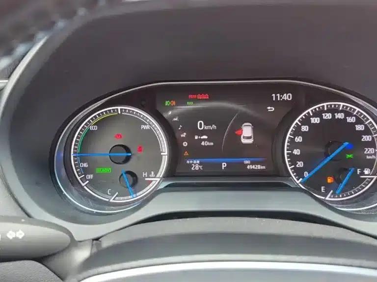 Venza 2022 Hybrid 2.5L CVT 2WD Premium Edition — миниатюра 4