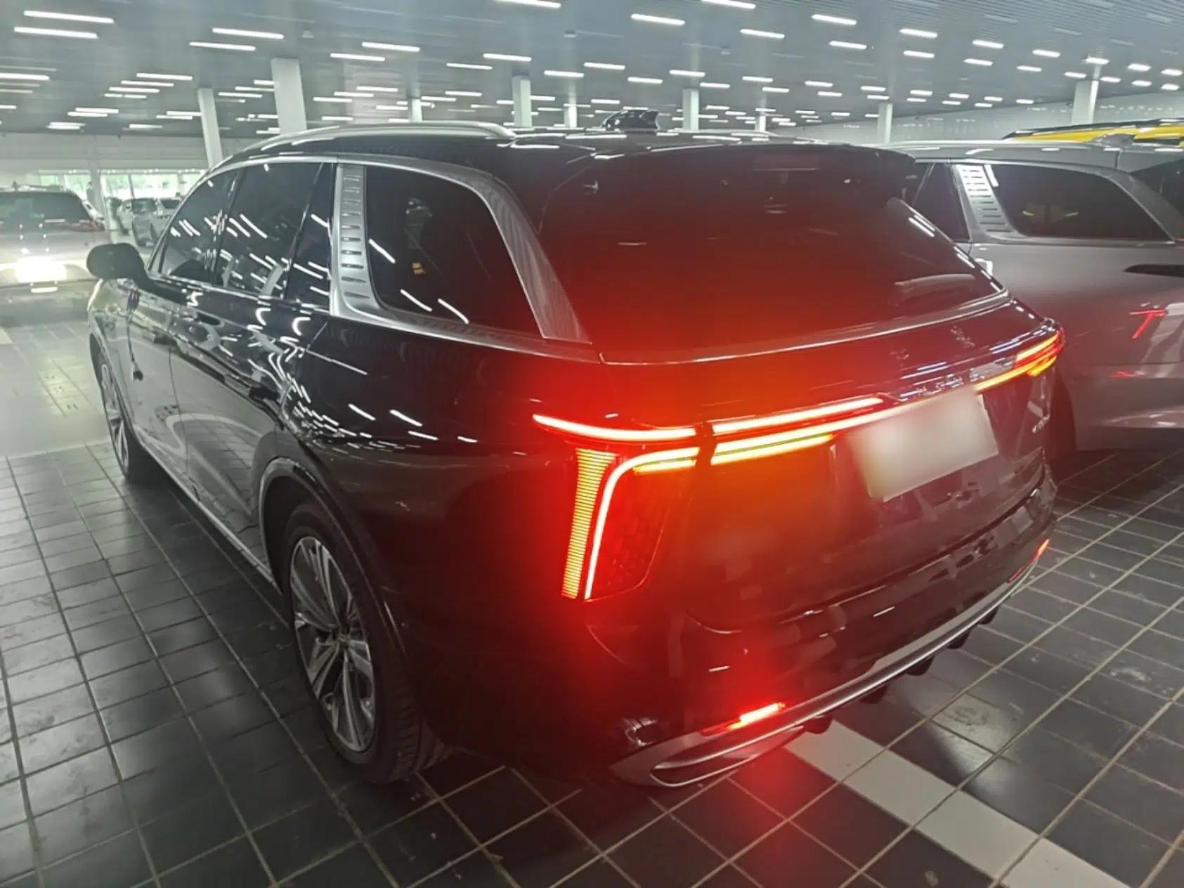 Hongqi E-HS9 2022 660 km Range Flagway Edition Six Seats — миниатюра 7