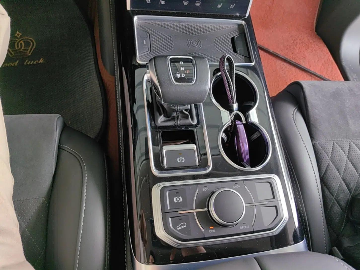 Hongqi HS7 2021 2.0T DCT Two-Wheel Drive Smart Connect Flagship Edition — миниатюра 17