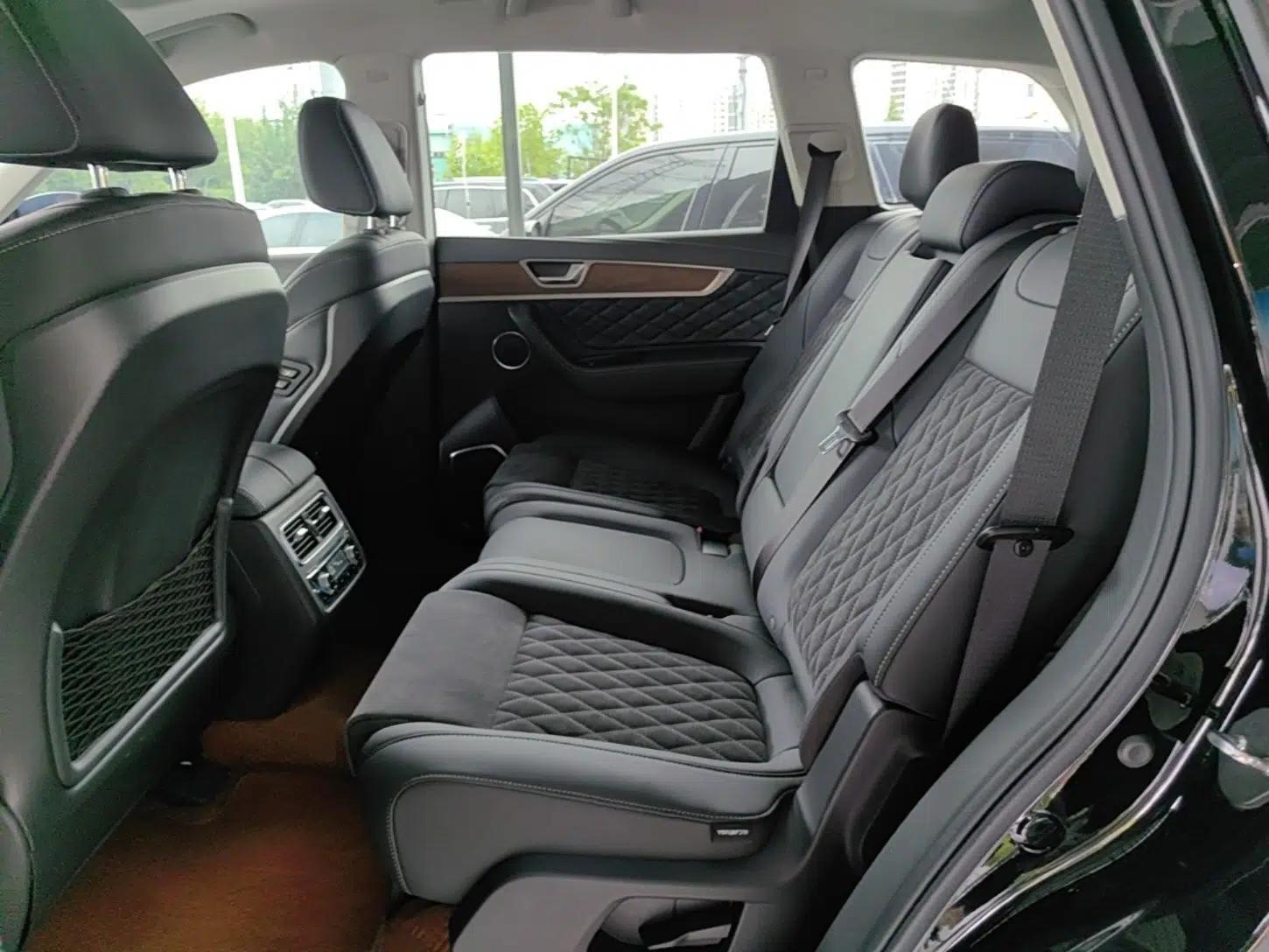 Hongqi HS7 2021 2.0T DCT Two-Wheel Drive Smart Connect Flagship Edition — миниатюра 20