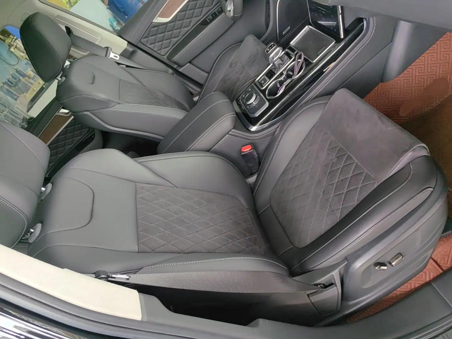 Hongqi HS7 2021 2.0T DCT Two-Wheel Drive Smart Connect Flagship Edition — миниатюра 23