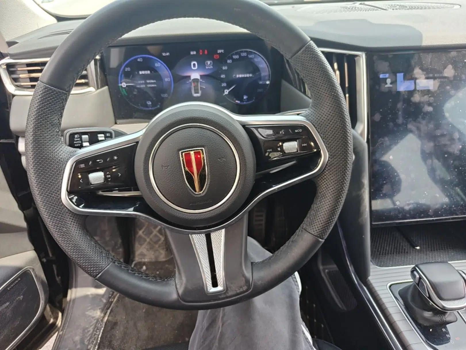 Hongqi HS7 PHEV 2024 2.0T PHEV Four-Wheel Drive Flagship Edition 7 Seats — миниатюра 14