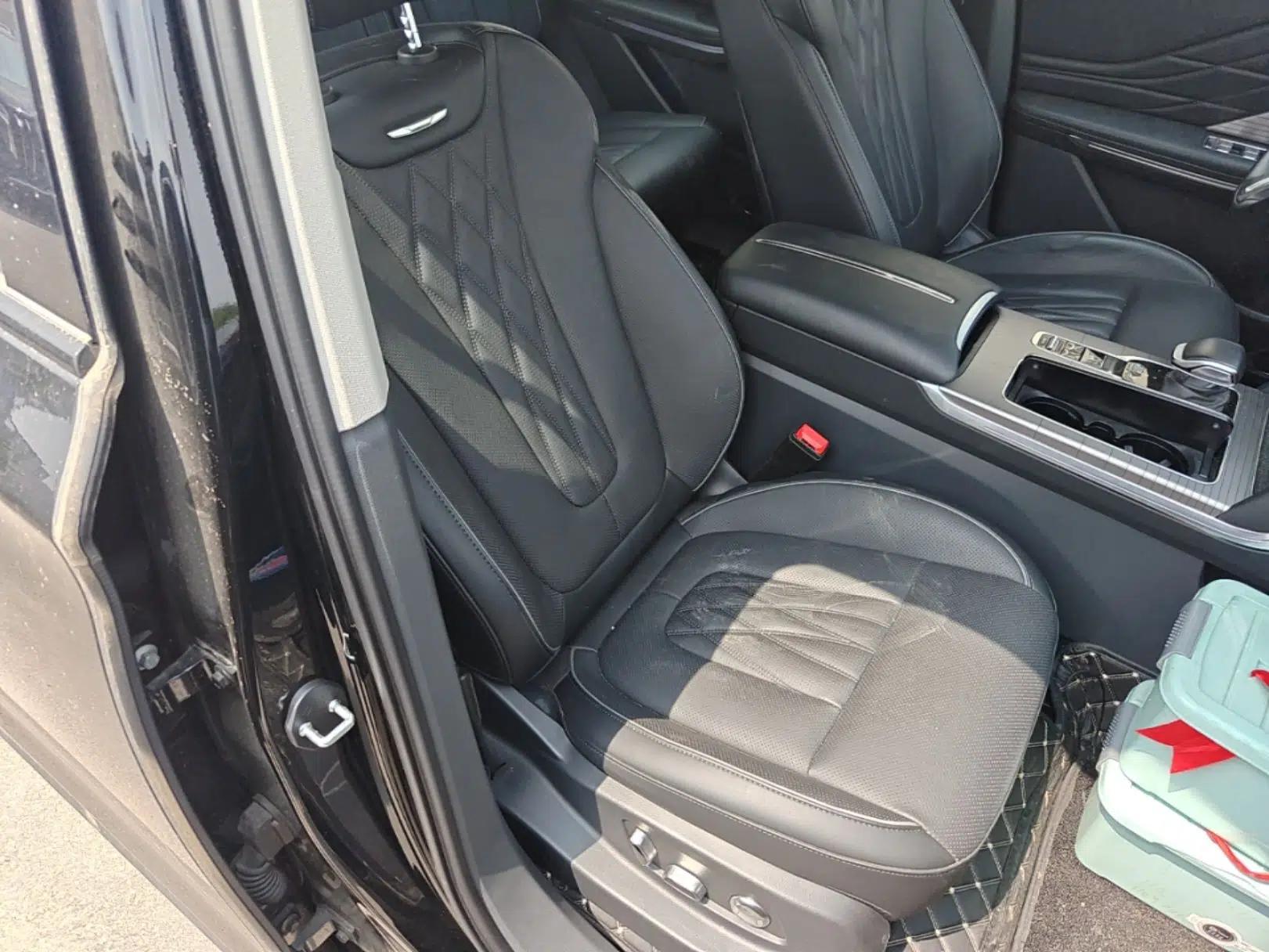Hongqi HS7 PHEV 2024 2.0T PHEV Four-Wheel Drive Flagship Edition 7 Seats — миниатюра 23