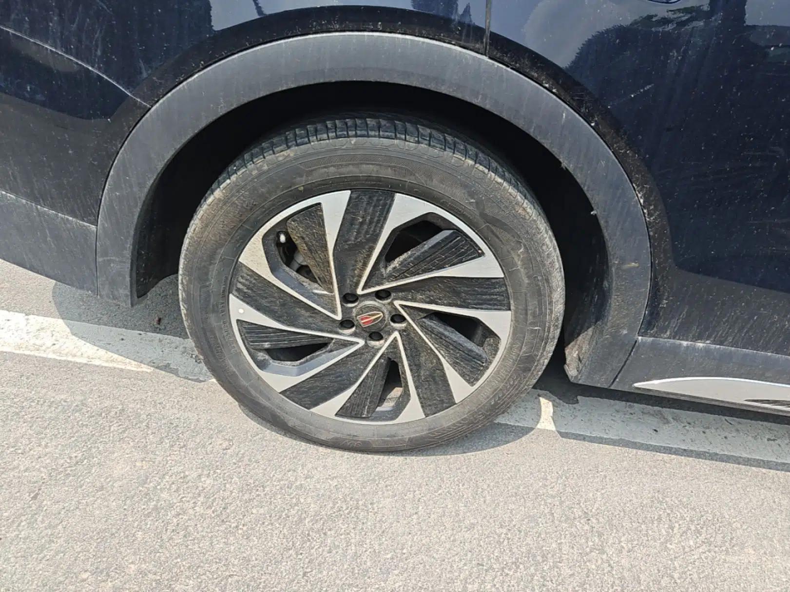 Hongqi HS7 PHEV 2024 2.0T PHEV Four-Wheel Drive Flagship Edition 7 Seats — миниатюра 10