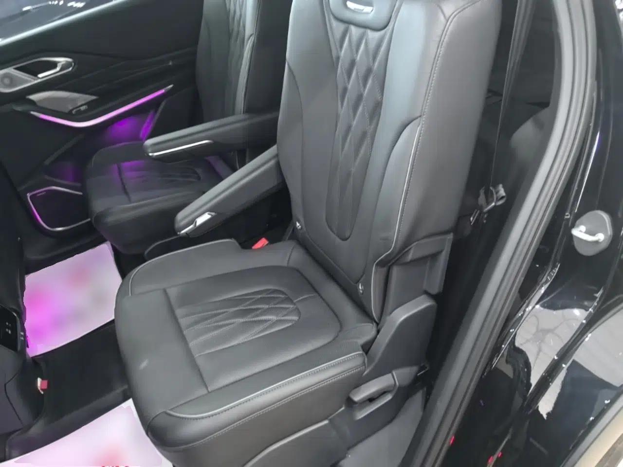 Hongqi HS7 PHEV 2024 2.0T PHEV Four-Wheel Drive Flagship Edition 6 Seats — миниатюра 20
