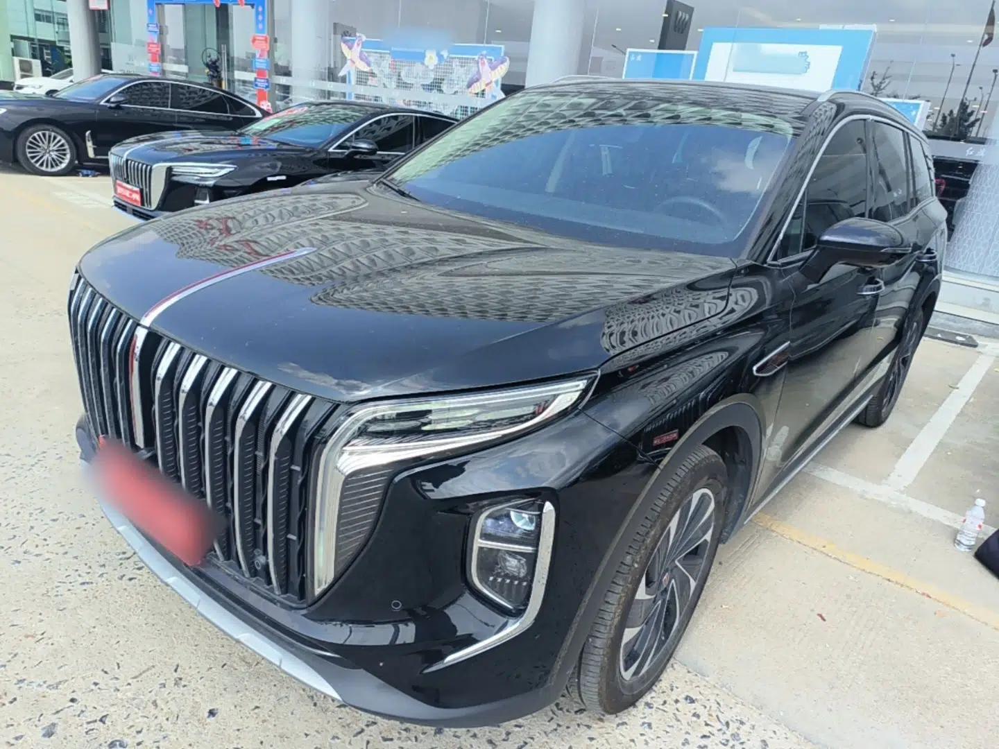 Hongqi HS7 PHEV 2024 2.0T PHEV Four-Wheel Drive Flagship Edition 6 Seats — миниатюра 1