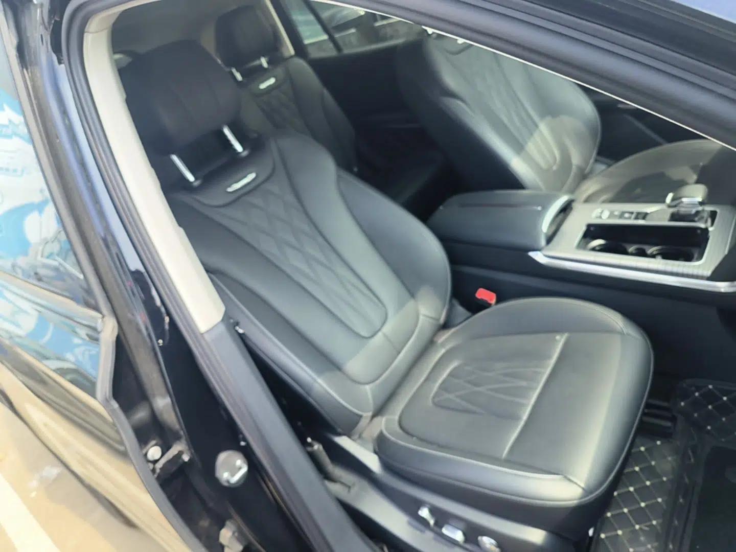 Hongqi HS7 PHEV 2024 2.0T PHEV Four-Wheel Drive Flagship Edition 6 Seats — миниатюра 23