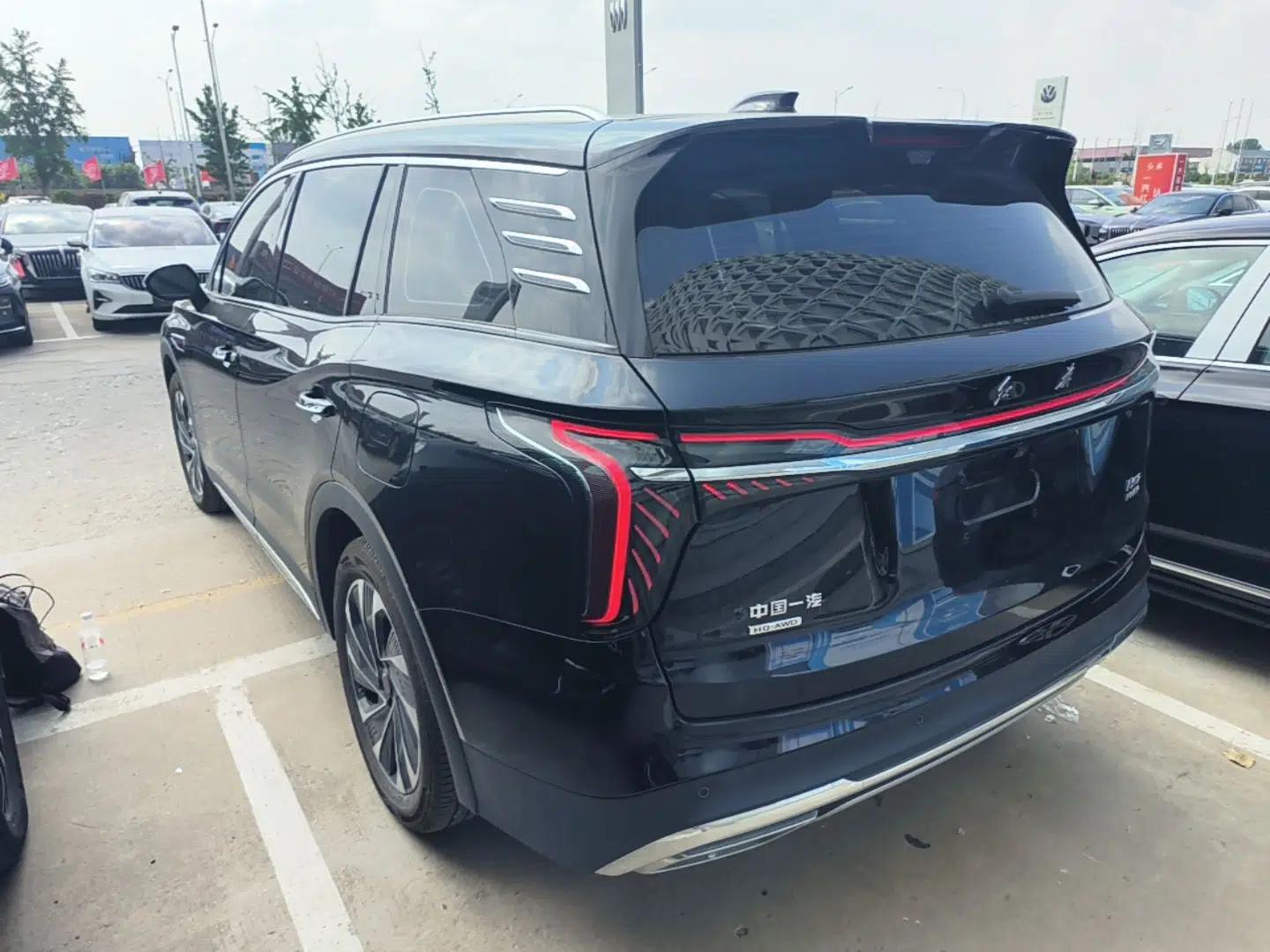 Hongqi HS7 PHEV 2024 2.0T PHEV Four-Wheel Drive Flagship Edition 6 Seats — миниатюра 4