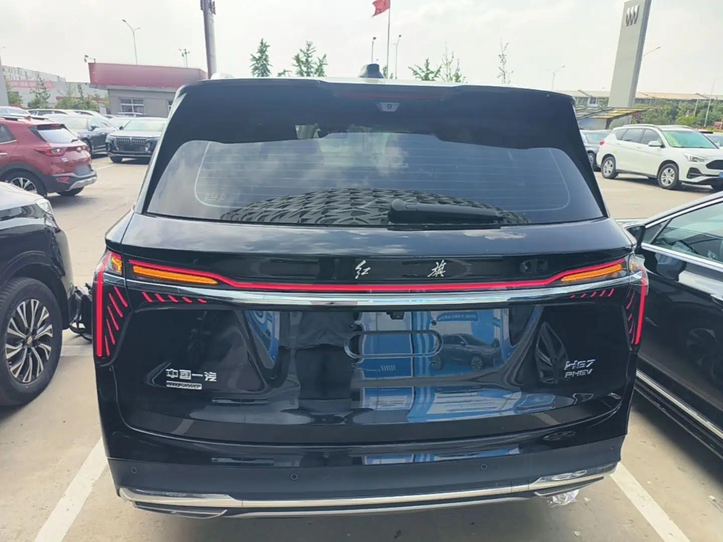 Hongqi HS7 PHEV 2024 2.0T PHEV Four-Wheel Drive Flagship Edition 6 Seats — миниатюра 5