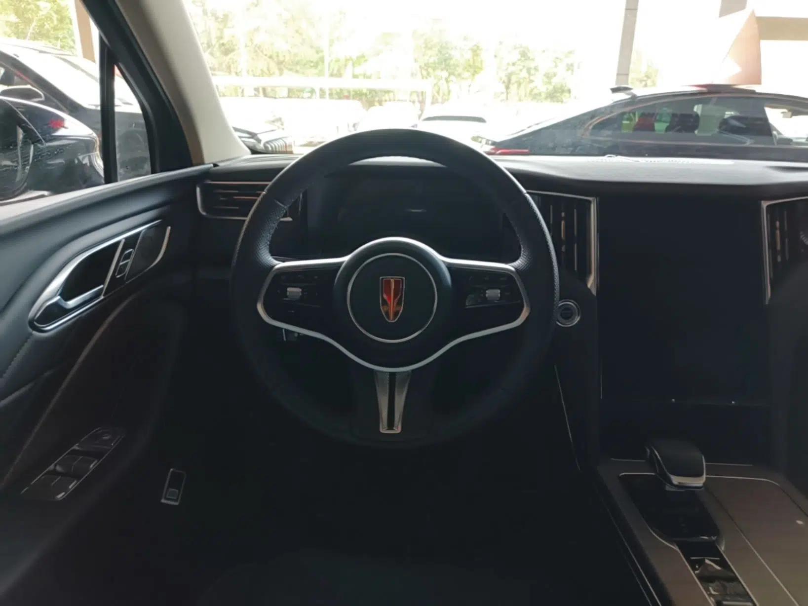 Hongqi HS7 PHEV 2024 2.0T PHEV Four-Wheel Drive Flagship Edition 6 Seats — миниатюра 14