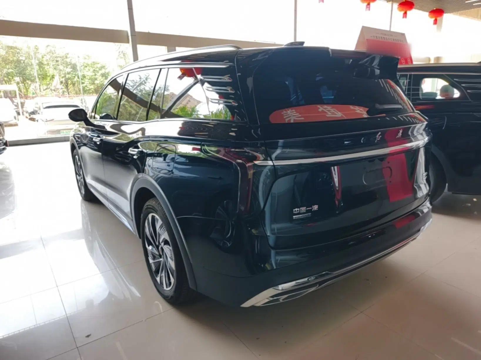 Hongqi HS7 PHEV 2024 2.0T PHEV Four-Wheel Drive Flagship Edition 6 Seats — миниатюра 4