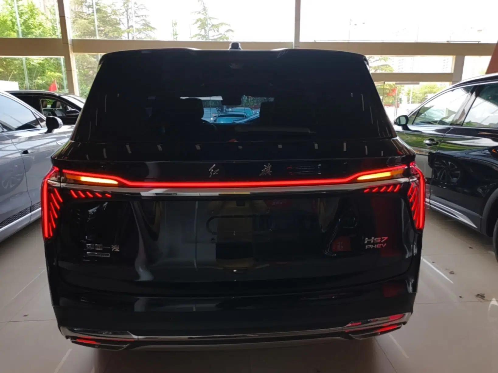 Hongqi HS7 PHEV 2024 2.0T PHEV Four-Wheel Drive Flagship Edition 6 Seats — миниатюра 5
