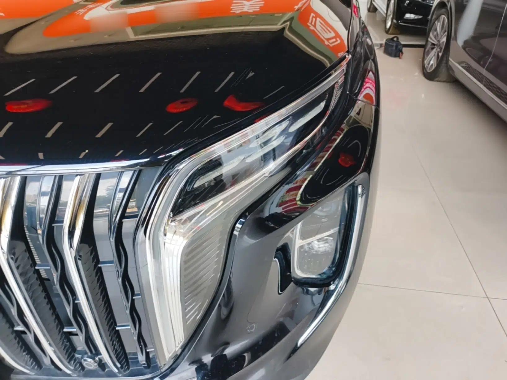 Hongqi HS7 PHEV 2024 2.0T PHEV Four-Wheel Drive Flagship Edition 6 Seats — миниатюра 9