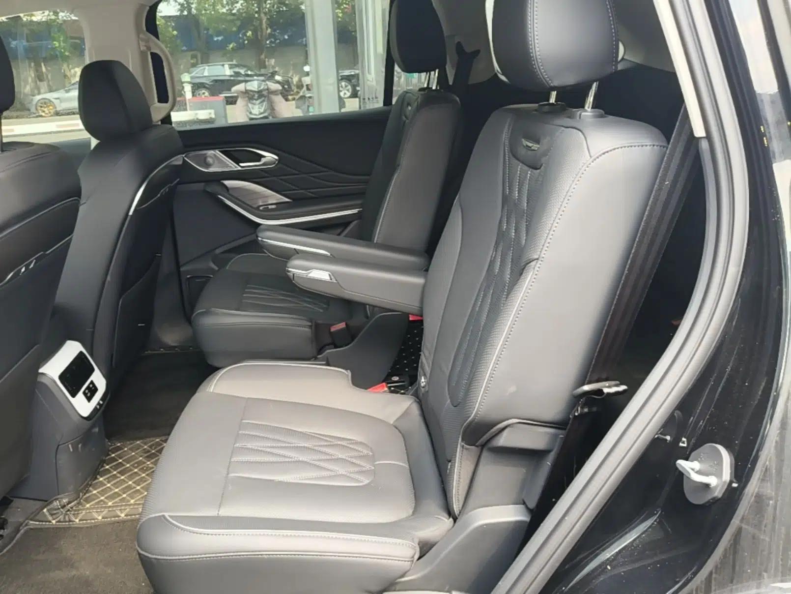 Hongqi HS7 PHEV 2024 2.0T PHEV Four-Wheel Drive Flagship Edition 6 Seats — миниатюра 20