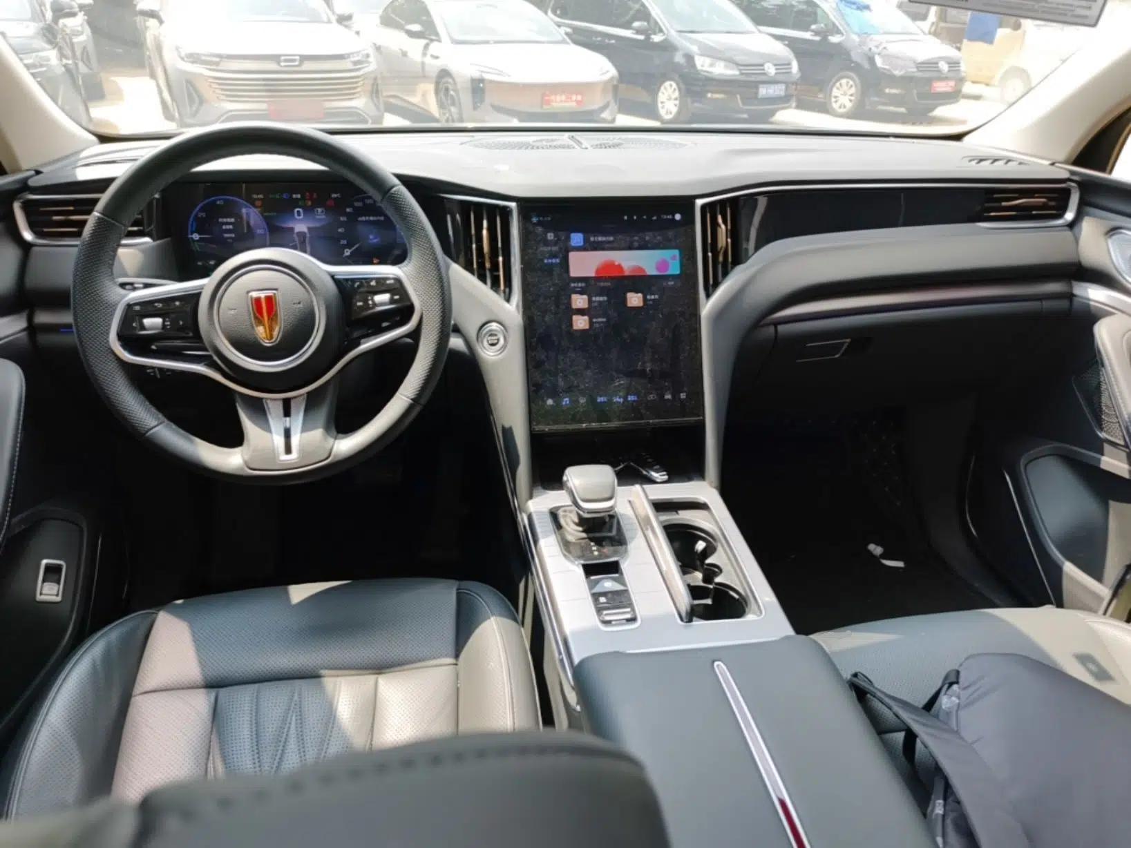Hongqi HS7 PHEV 2024 2.0T PHEV Four-Wheel Drive Flagship Edition 6 Seats — миниатюра 13