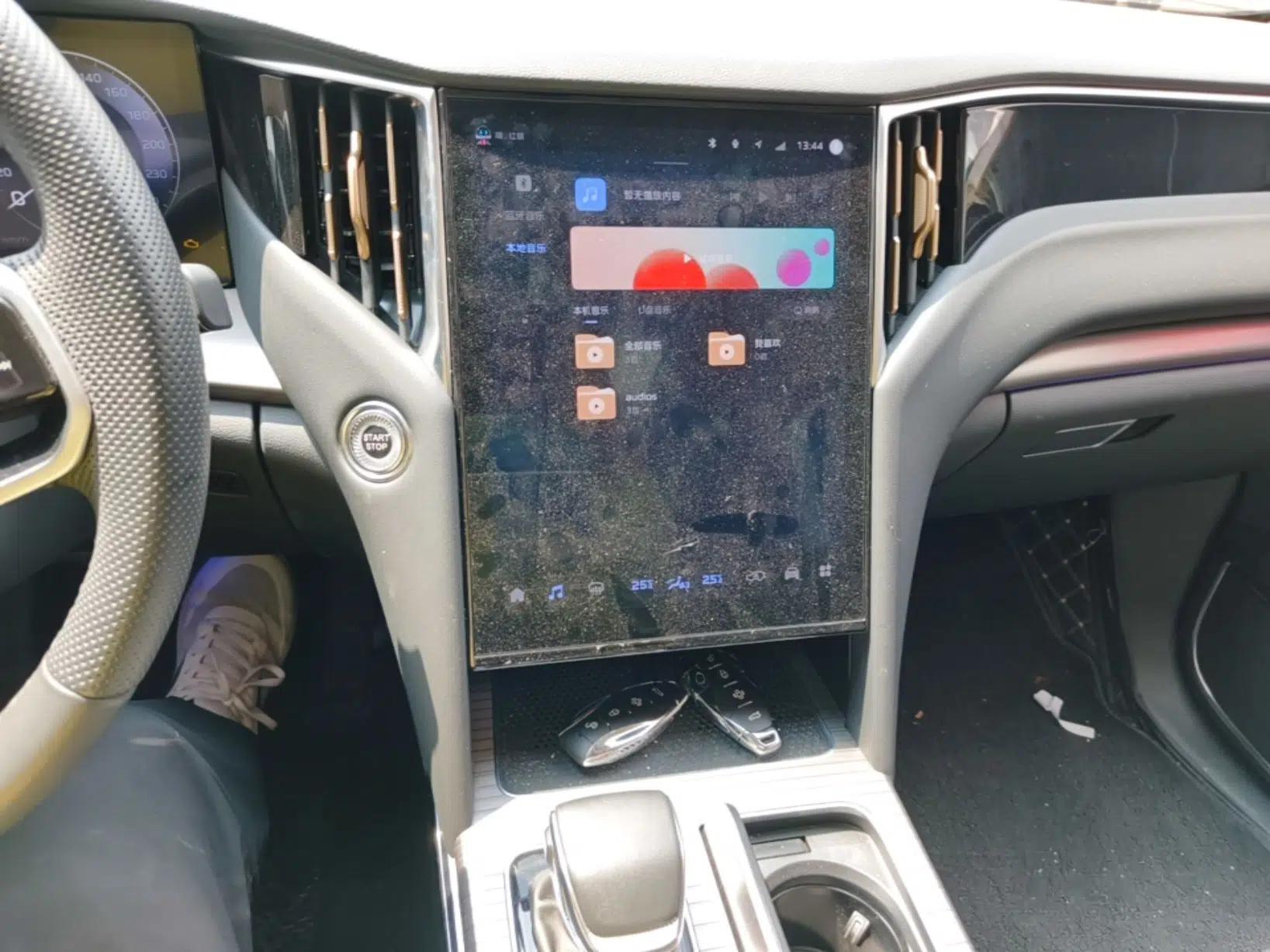 Hongqi HS7 PHEV 2024 2.0T PHEV Four-Wheel Drive Flagship Edition 6 Seats — миниатюра 16