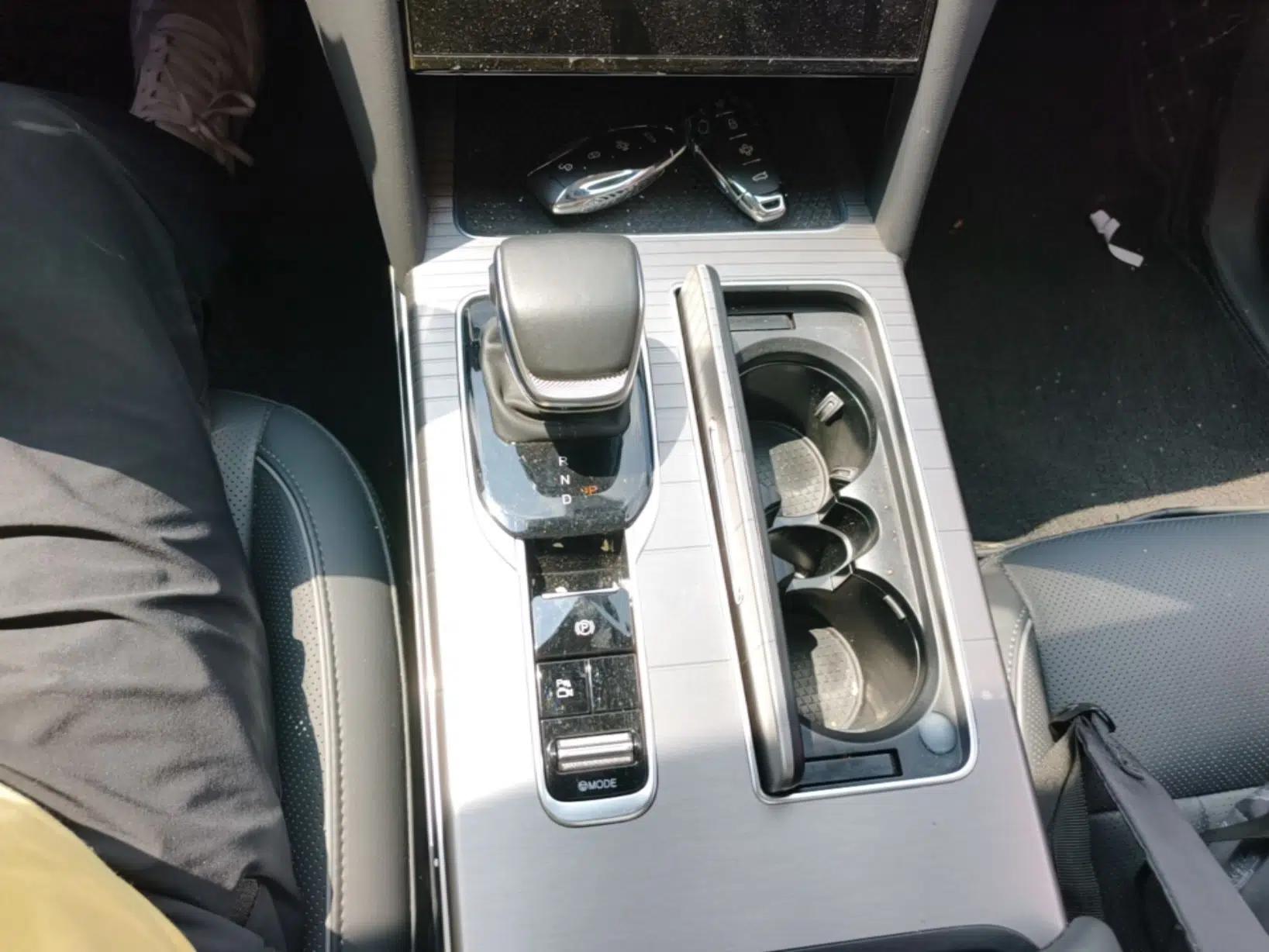 Hongqi HS7 PHEV 2024 2.0T PHEV Four-Wheel Drive Flagship Edition 6 Seats — миниатюра 17