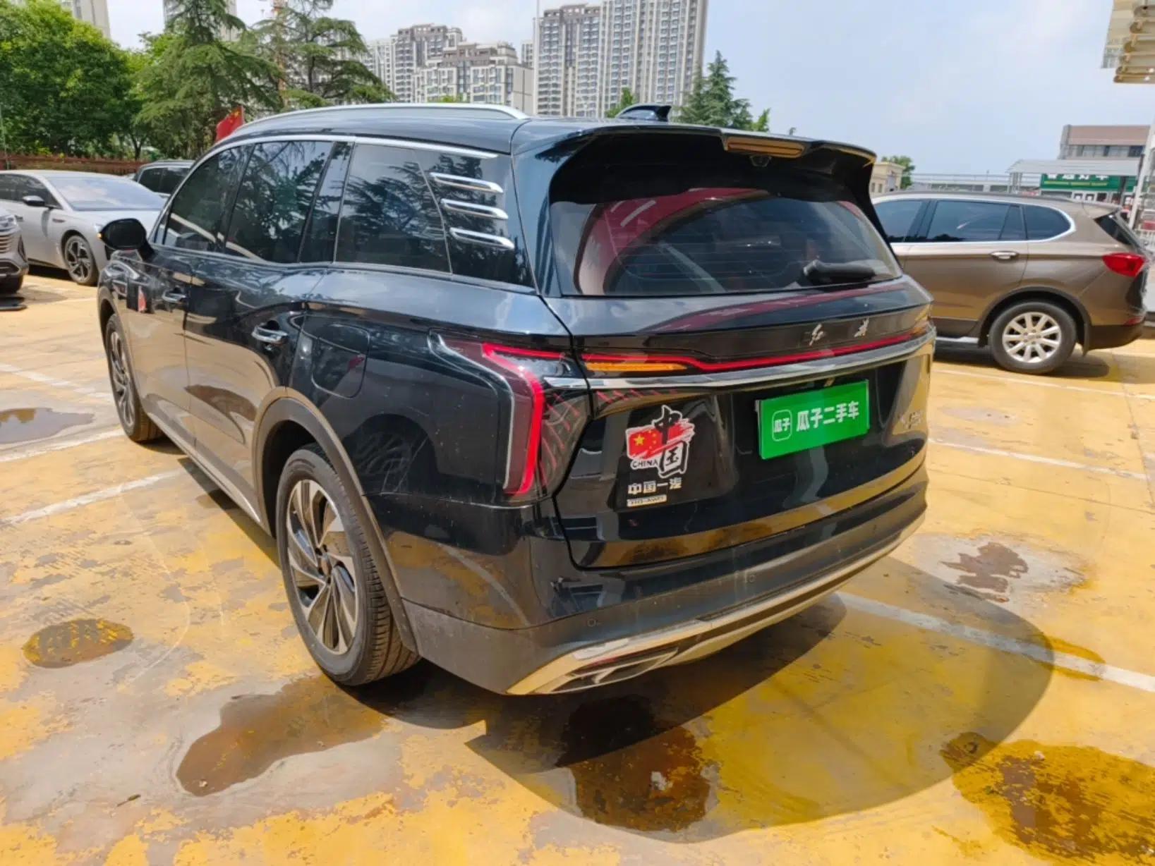 Hongqi HS7 PHEV 2024 2.0T PHEV Four-Wheel Drive Flagship Edition 6 Seats — миниатюра 4