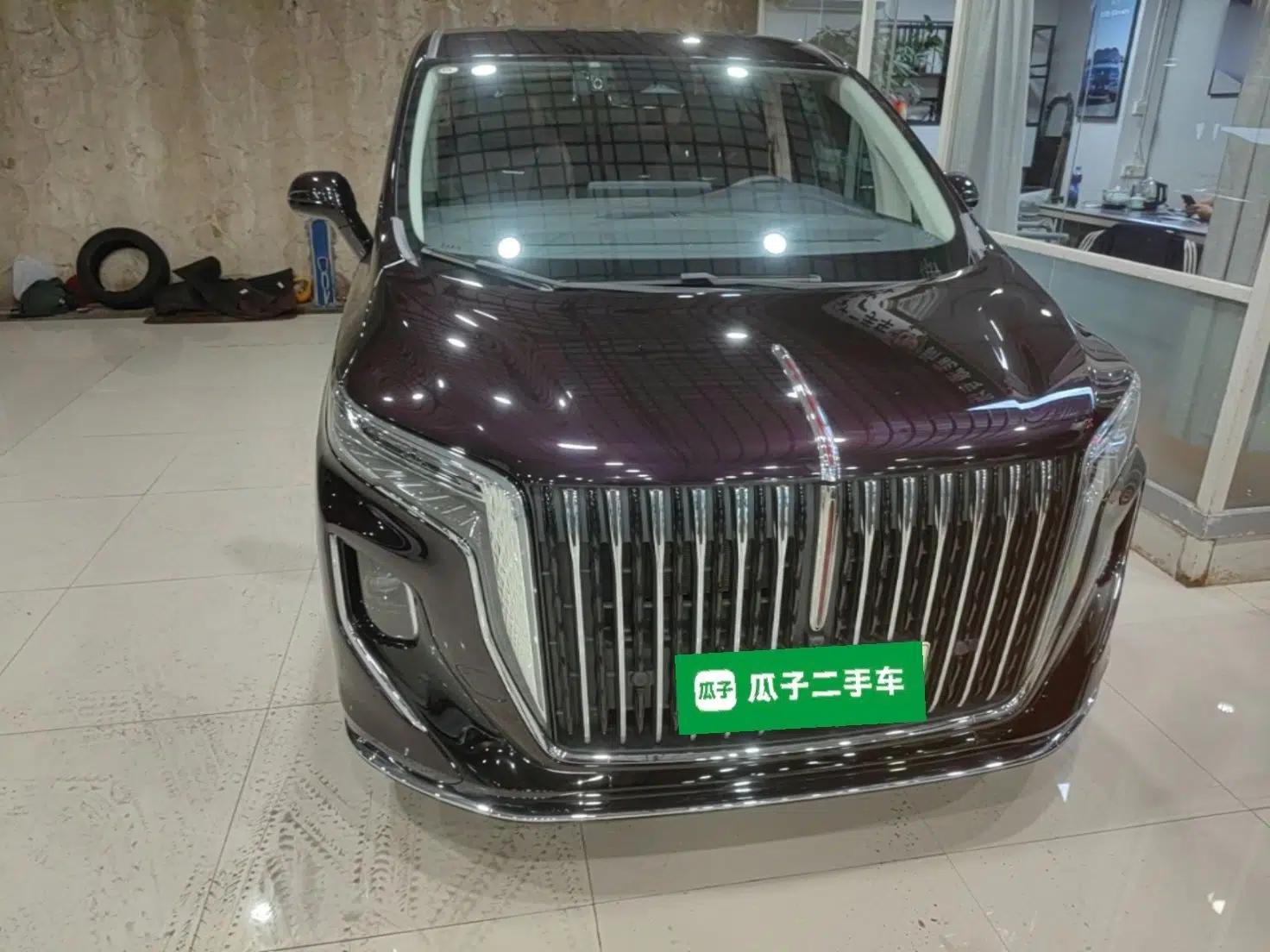 Hongqi HQ9 PHEV 2024 2.0T Four-Wheel Drive Luxury Edition — миниатюра 3