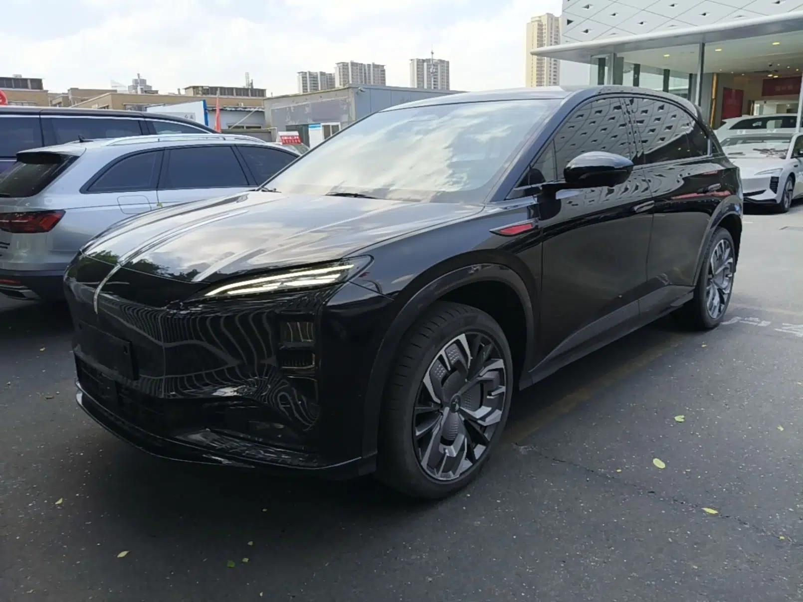 Hongqi Tiangong 08 2025 680 Ultra Four-Wheel-Drive Version — миниатюра 1