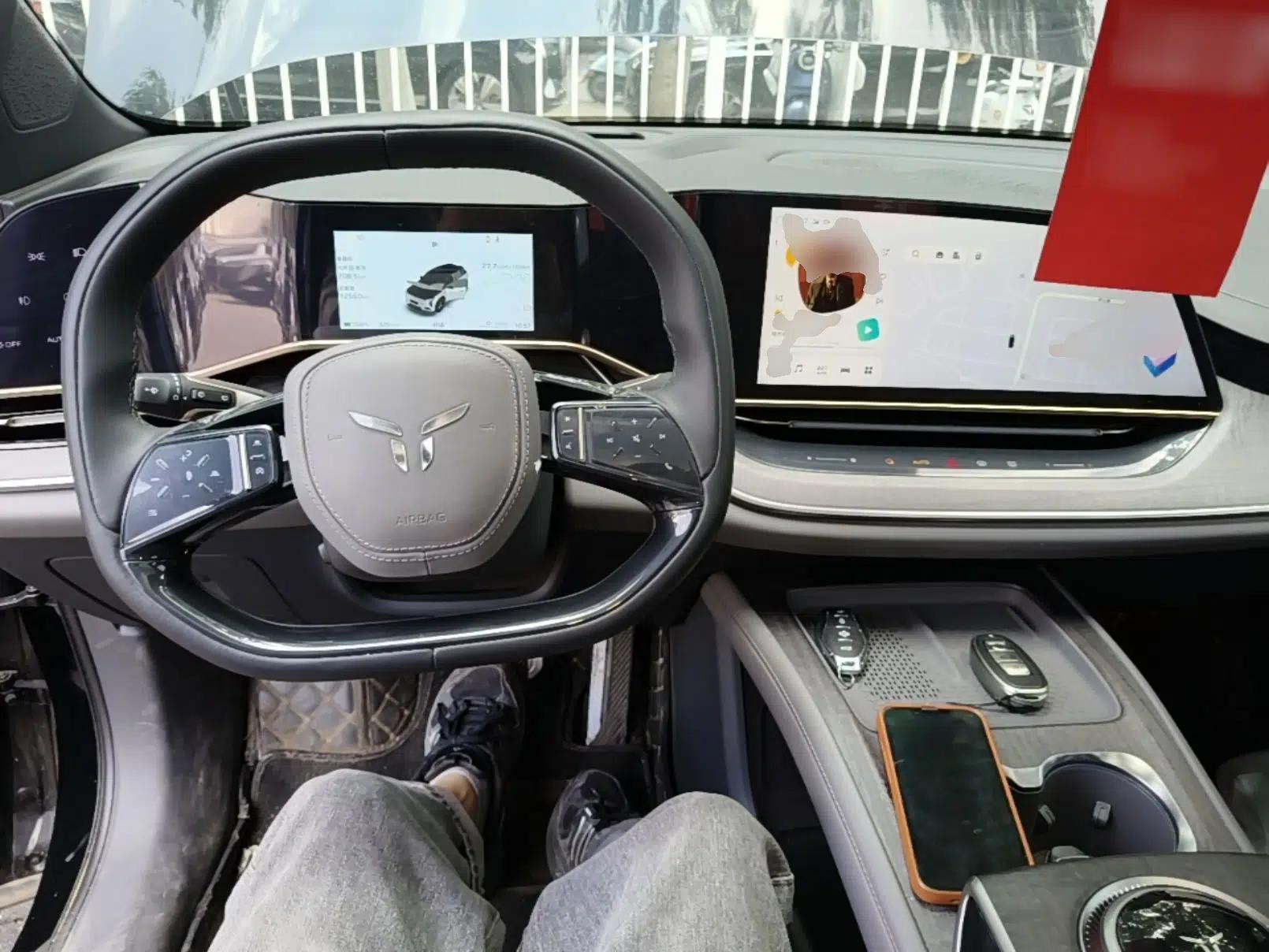 Hongqi Tiangong 08 2025 680 Ultra Four-Wheel-Drive Version — миниатюра 14